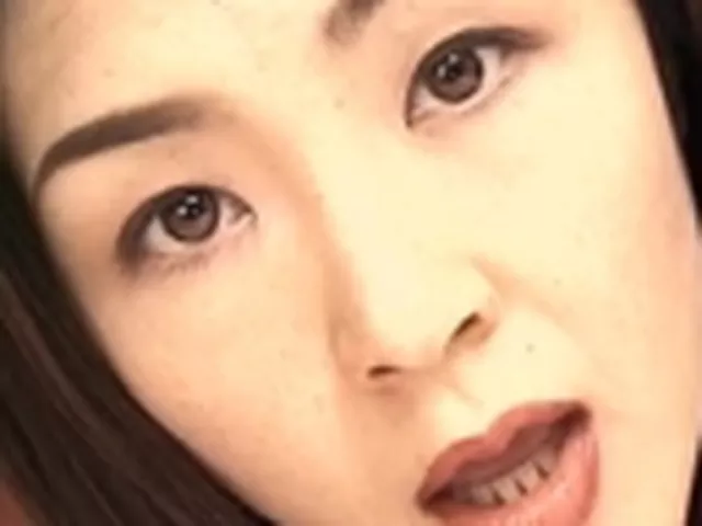 【エロ熟女】奥様邪淫！口には出せない性癖も、末は野の風 秋の風・・・