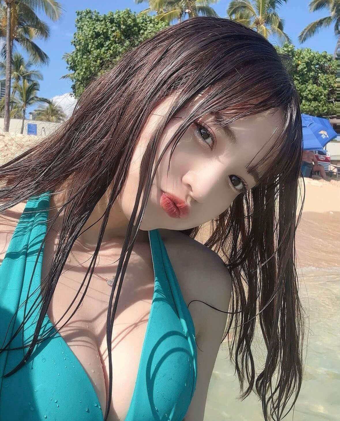 【画像】シコられ欲求なくしてこんな水着姿ネットに上げられますか？