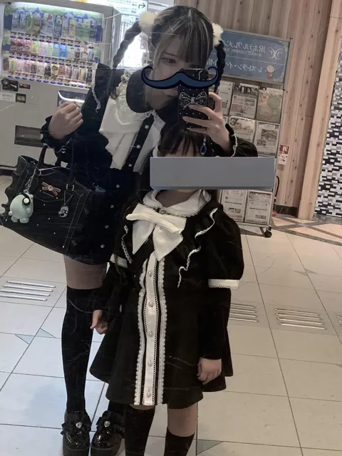 【画像】地雷系の女の子の服装がカワイ過ぎて海外で大バズらしい？！