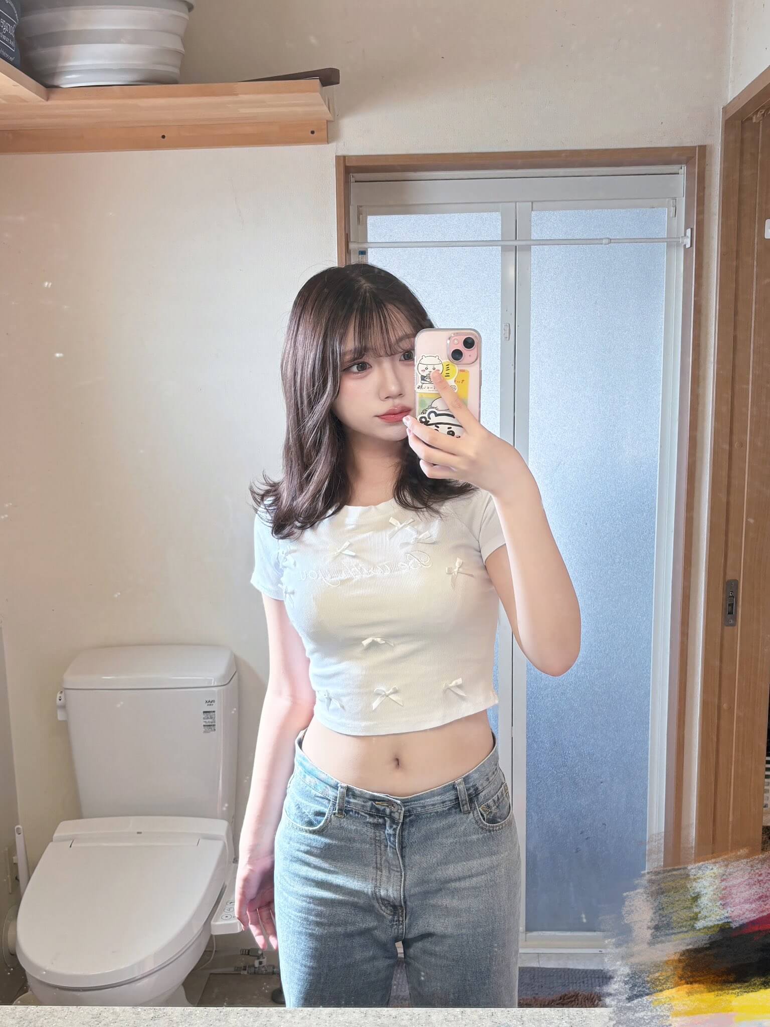 【画像】よし！おっぱい大きくみえるしカワイイし写真撮ろな女の子がシコ