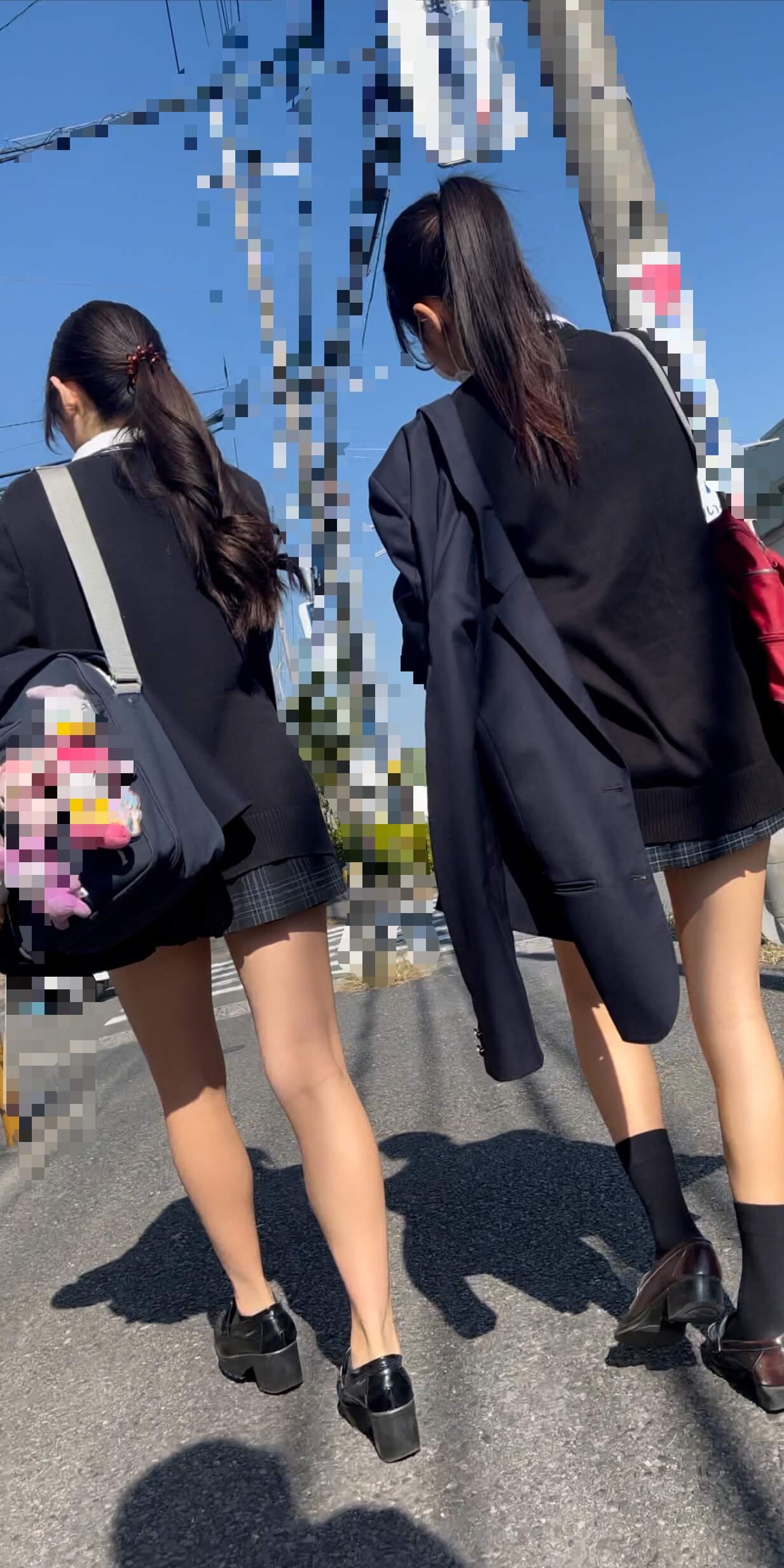 【画像】制服ＪＫの背後についたら舐めまわすように全身見るよなｗｗ
