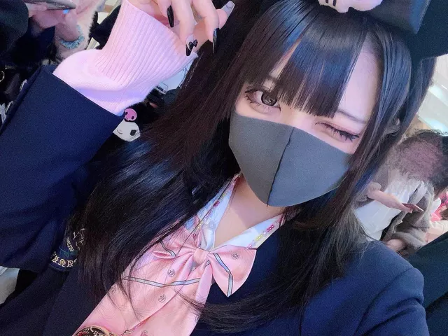 【画像】ＪＫちゃんの自撮り写真を疑似ぶっかけ用にどうぞｗｗ