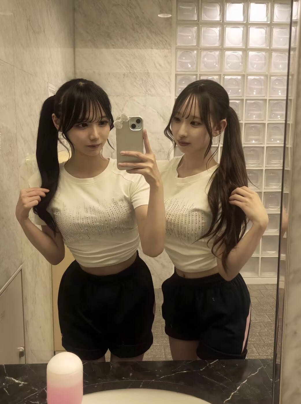 【画像】体育祭でしっとり汗が染みた女子高生の体操着姿も良いんよなｗｗ