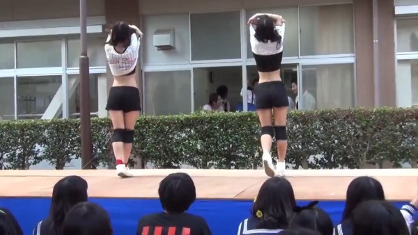 【動画あり】JKさん、学校でドスケベなダンスを披露してしまうwww
