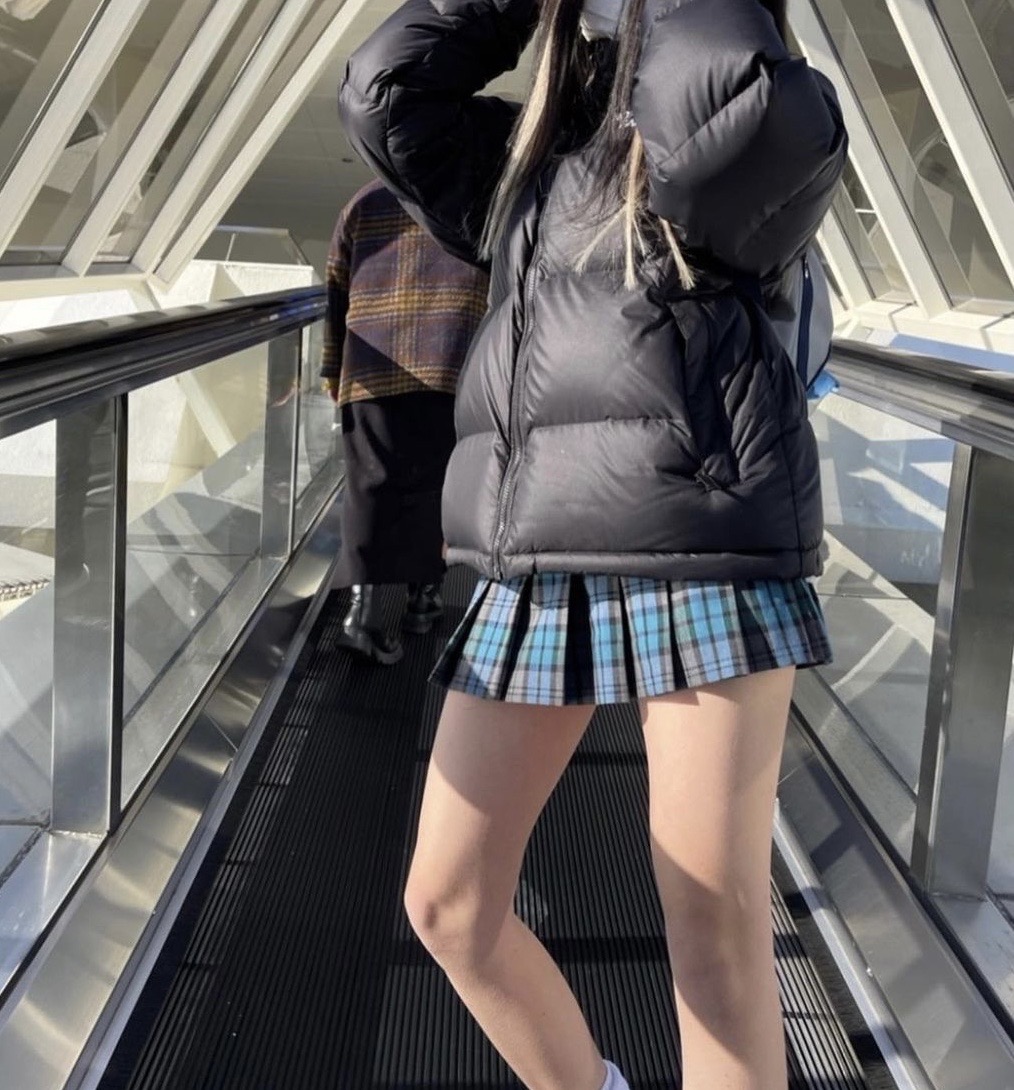 【画像】スレンダー巨乳JKさん、SNSにオカズを無自覚に提供ｗｗｗｗｗｗｗｗｗ