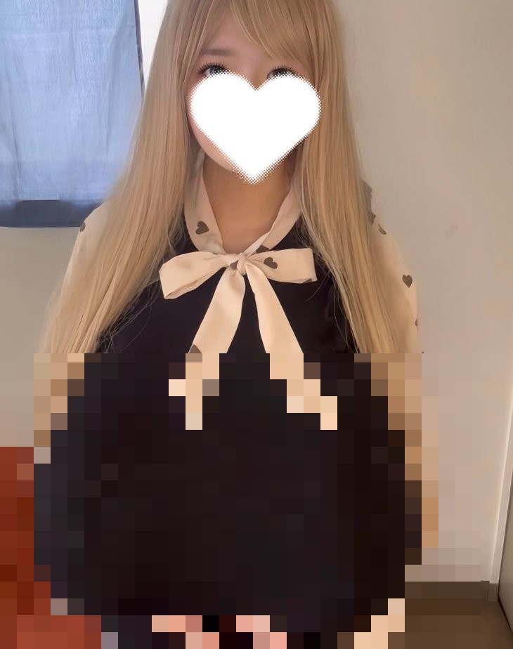 【画像あり】Qカップの女の子「こんなのそそらないですよね…」