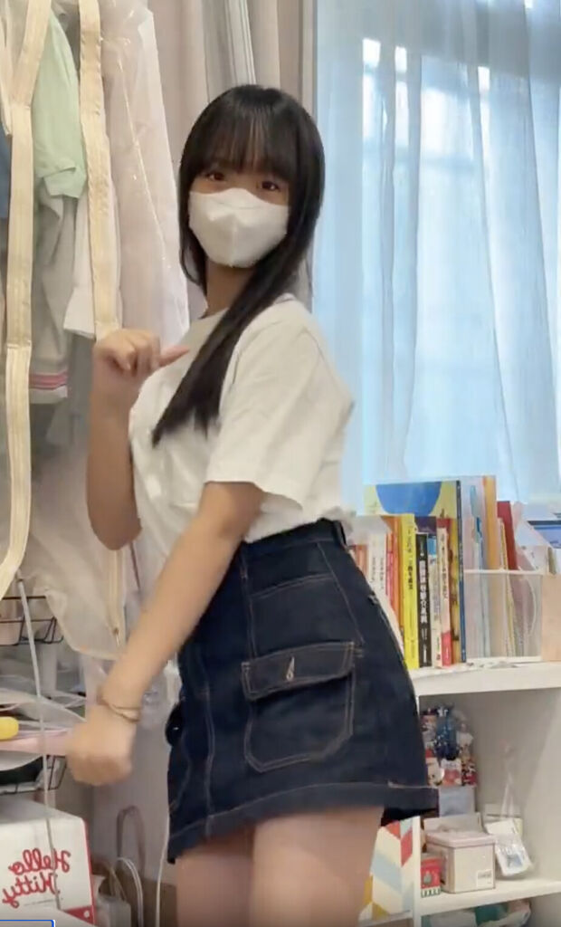 【動画】TikTokに山ほどいるこういうメスガキｗｗｗｗｗｗｗｗｗｗｗｗｗｗｗｗｗｗ