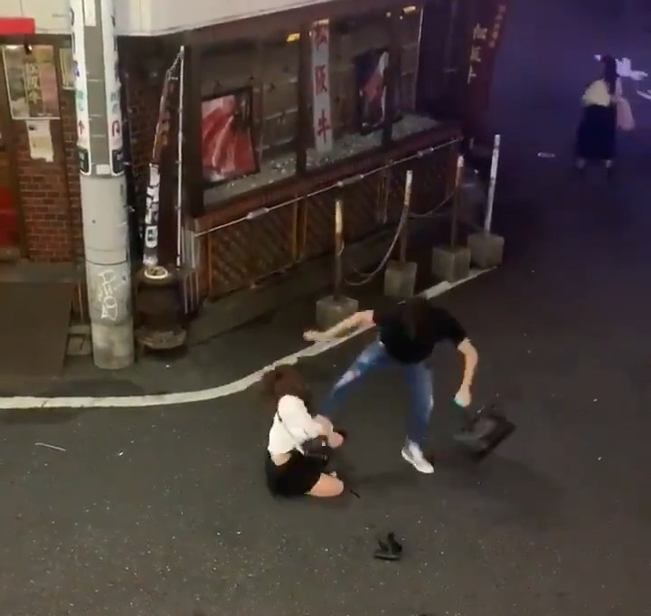 【悲報】メンヘラまんさん、コアラになるwwtwwtwwtwwtwwtwwtww