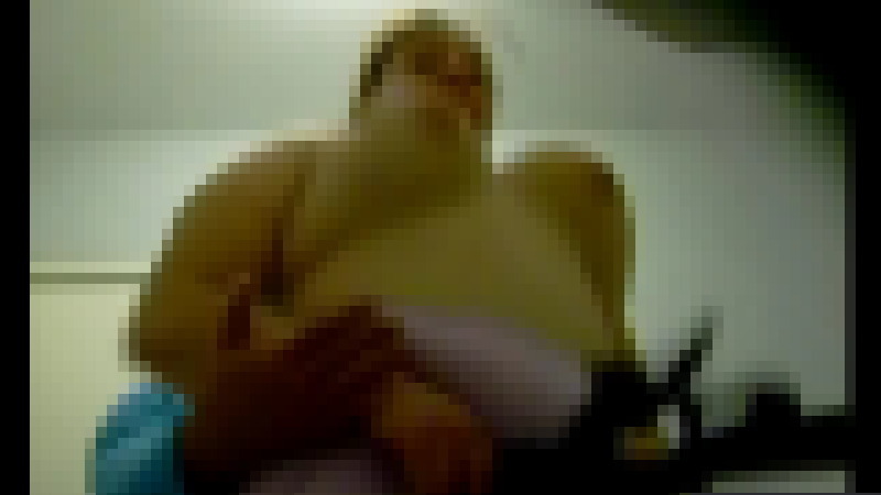 巨乳のババァがジジィに巨乳を揉まられていて草ぁｗｗｗ