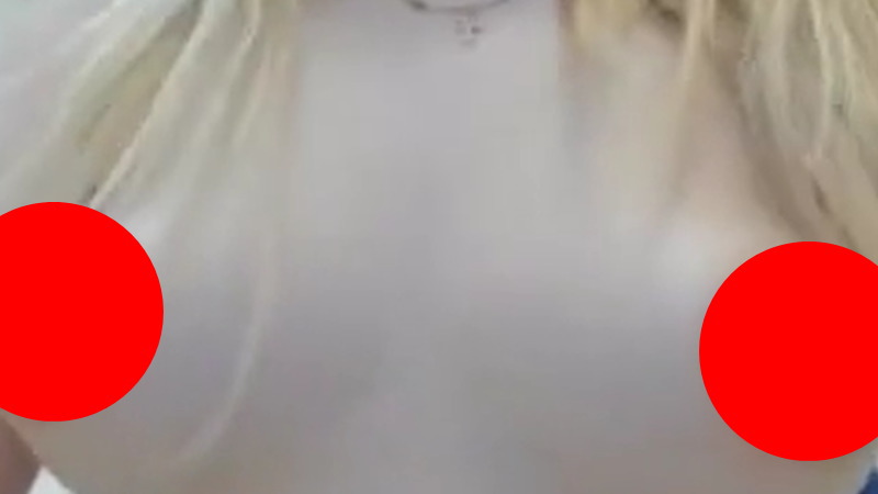 思いっきり変なおっぱいだけどシコれそうなおっぱいをご覧下さいｗｗｗ