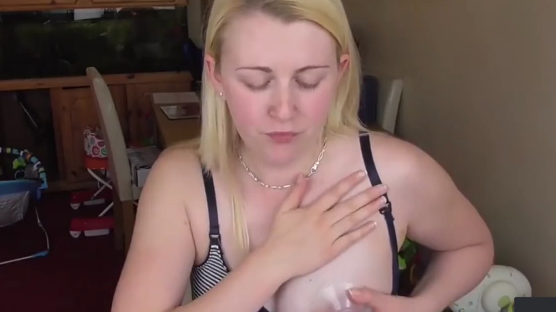 白い肌の女性が搾乳をしている動画が興奮しますｗｗｗ