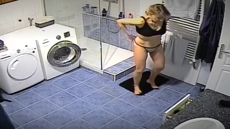 妻がシャワーを浴びているところを盗撮したらエロ過ぎるｗｗｗ