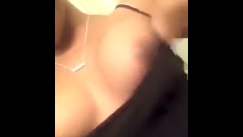 黒人女性がSNSに上げたのは自分のおっぱいの動画でしたｗｗｗ