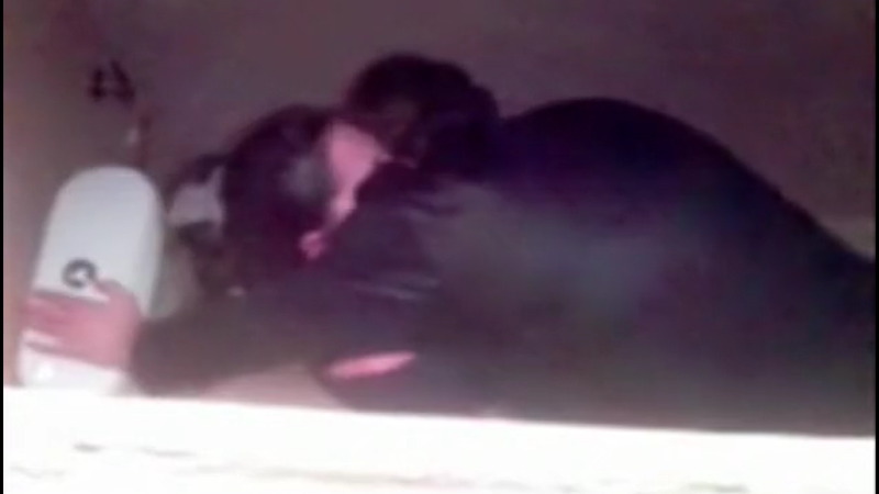ナイトクラブのトイレでセックスしているカップルを上から撮影中ｗｗｗ