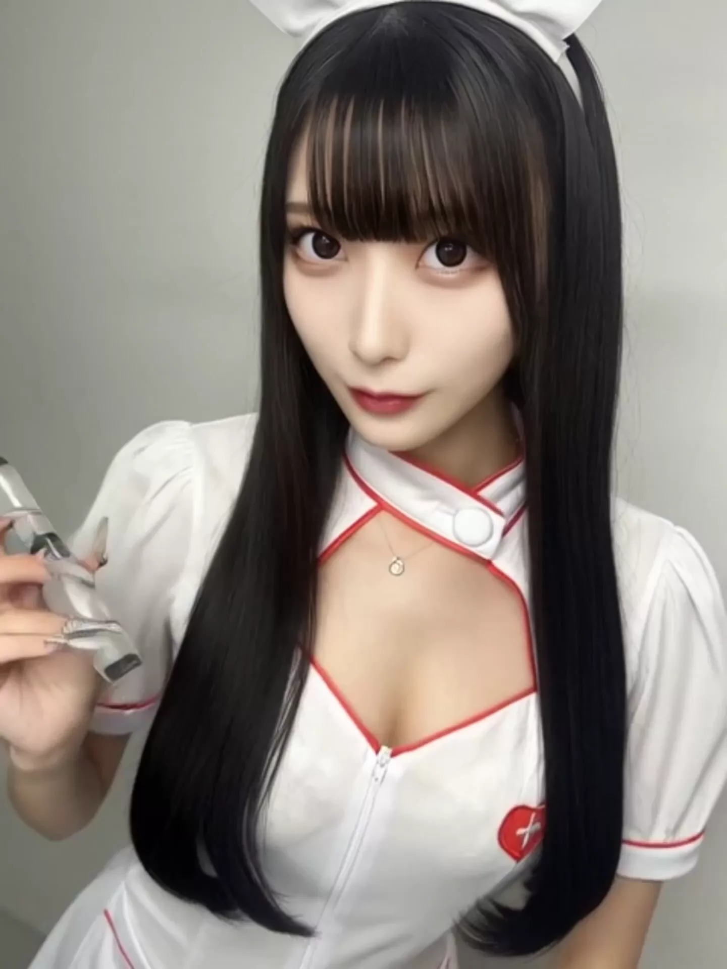 【AIえち動画】脱いだり揉んだりベロ出したり