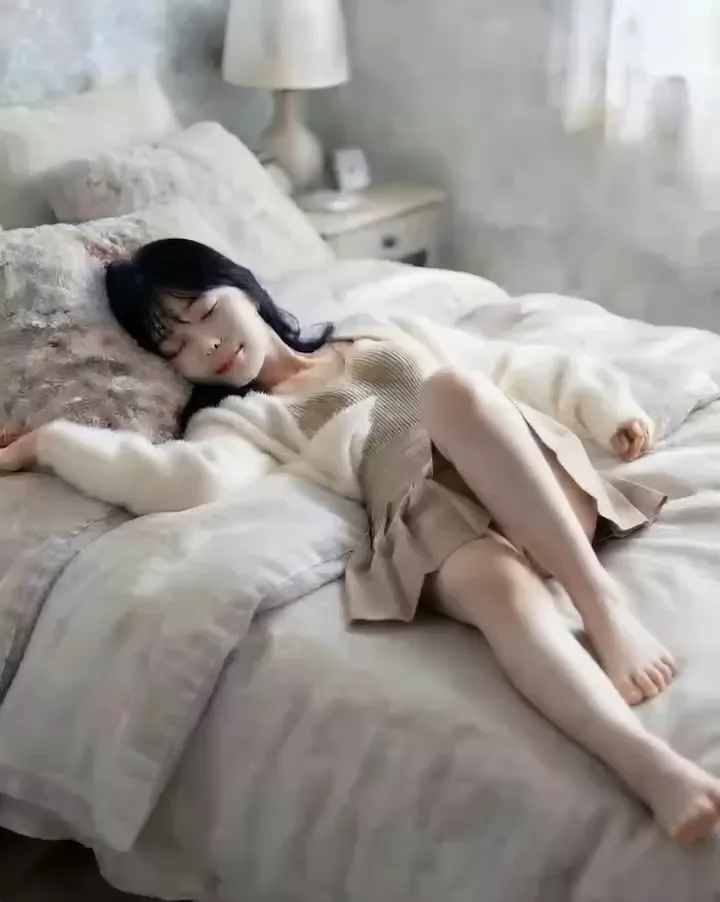 【AIエロ動画】ミニスカ