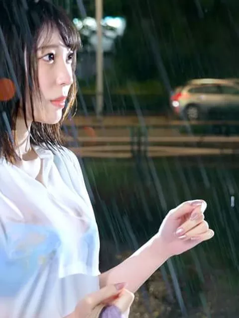 巨乳な婚前カノジョの『瀧本雫葉』がずぶ濡れ服による刺激でNTRを受け複数人に完堕ちする