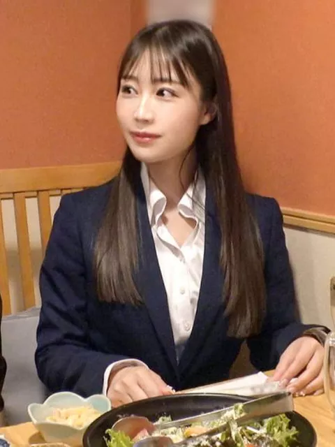 美少女系の新入り後輩OL･･･制服のまま誘惑をされて敏感になり潮吹き&ハメが止まらない