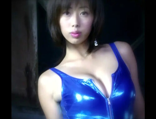 井上和香 ショートカットが似合う天然巨乳のワカパイが少し懐かしいイメージ動画