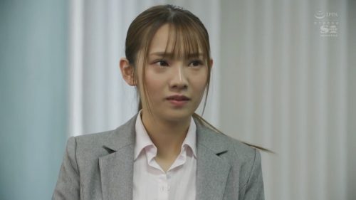 ＜OLお姉さん×口内射精＞会社で有名な美人OLお姉さんと誰も居ない会議室で先輩上司と濃厚SEX