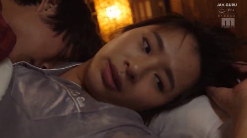 【春菜はな･結城結弦】＜爆乳妻×NTR×レイプ＞まだ女性経験がない童貞男性がキャンプ先の宿で爆乳奥さんに我慢出来なくなりNTRレイプ