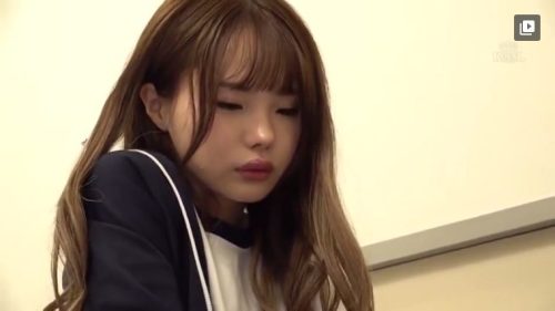 【松本いちか】＜JK×手コキ射＞JKの可愛い女の子が学校のトイレで男子生徒の精子を抜きまくるｗ