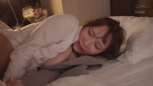 【庵ひめか】《エロ動画×OL･相部屋》社内に彼氏が居るＬカップ美人OLが上司と相部屋になりお酒に酔って身動き出来ない身体に何度もデカマラ挿入し高速ピストンされる始末