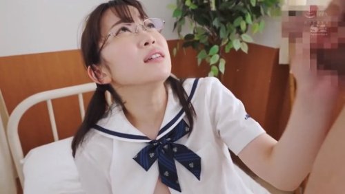 【架乃ゆら】《エロ動画×JK》真面目で陰キャラなJK女の子が保健室で男性保険医に性調教される悲劇