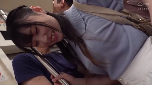 【ゆめ莉りか】《エロ動画×JD･痴漢》満員電車内で現役大学生のお姉さんが鬼畜痴漢男達に途中下車が出来ない状態で無限レイプ