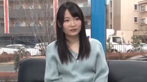 【菊池つぼみ】《エロ動画×MM号》旦那を外に待たせ奥さんはマジックミラー号の中で男優にハメられる始末…