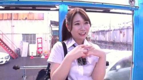《エロ動画×JK･MM号》「100万円貰えるなら❤」帰宅中のJK女の子をマジックミラー号に誘い新人AV男優のクンニに15分間イカずに我慢出来たら賞金100万円ゲット出来ちゃう企画