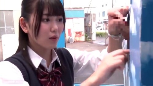 《エロ動画×JK･MM号》JK女子のカップルをマジックミラー号へ誘い彼氏のチンポ当てゲームで賞金GETせよ！