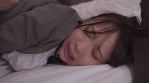 【吉岡ひより】《エロ動画×OL･相部屋》飲み過ぎたOLお姉さんをホテルへお持ち帰りし夜が明けるまで何度も射精しまくった話