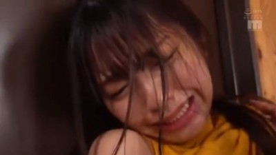 《エロ動画×人妻･レイプ》謝罪のために訪れた美人妻が息子の弱みを握られて激しいアプローチに溺れてしまう裏切りの時間