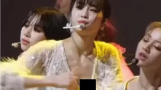 TWICEナヨンの乳首ポロリがエロすぎるｗｗｗｗ