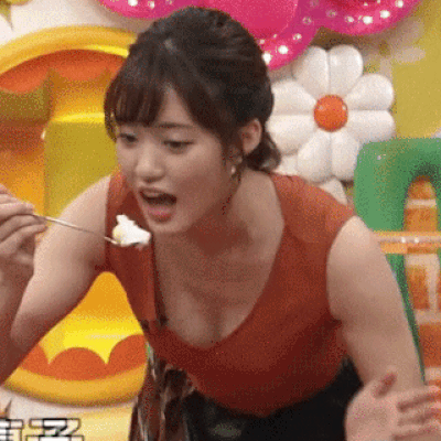 【GIF】王林の胸チラおっぱいや水着谷間がエロすぎるｗｗｗｗｗ