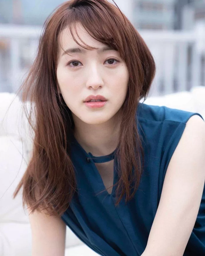 田島芽瑠の水着グラビア画像51枚