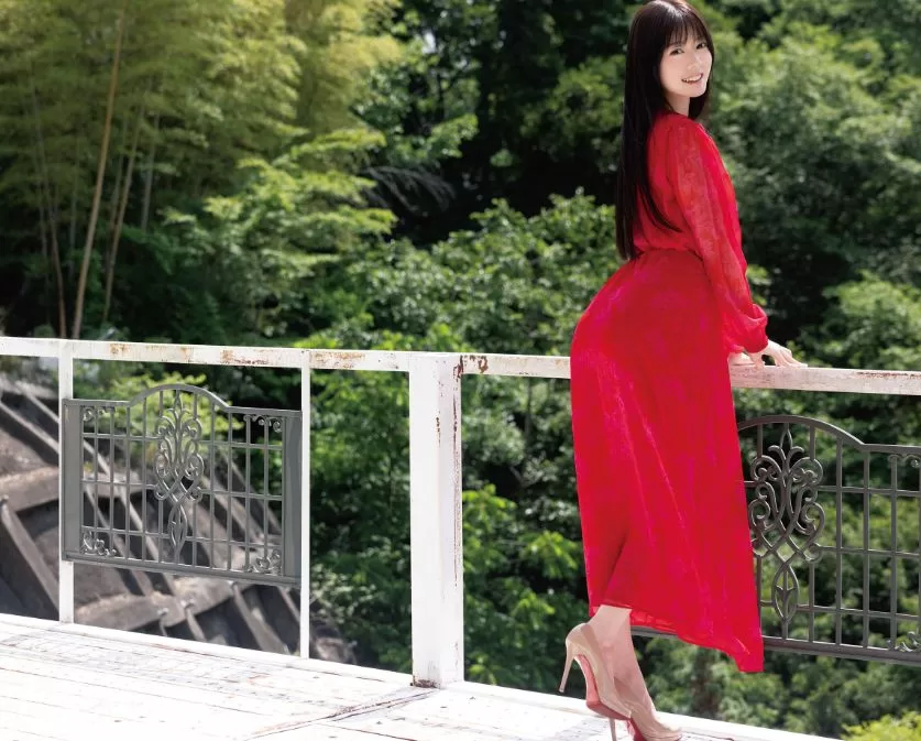 栗原もみじのフルヌード写真集がめちゃくちゃ抜けるｗｗｗｗｗ