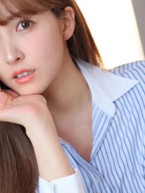 【三上悠亜】元アイドルの巨乳美女が全力でシコらせに来る囁き淫語セックスが最高すぎた！