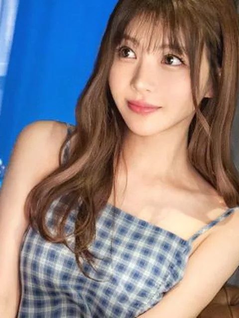 彼氏に振られコンドーム持参で女性風俗にやってきたレベチ美女リカ