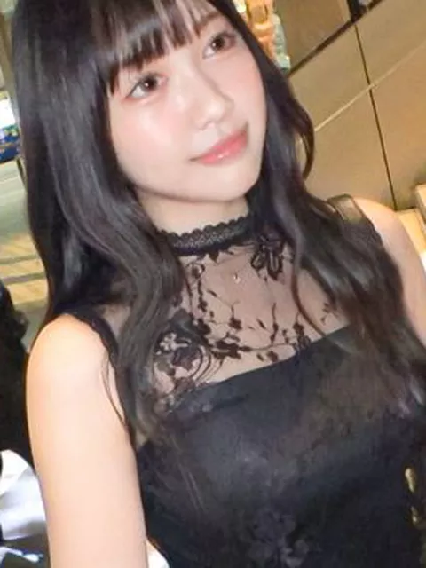 服めくったらノーブラだった池袋の普通の通行人もにか22歳