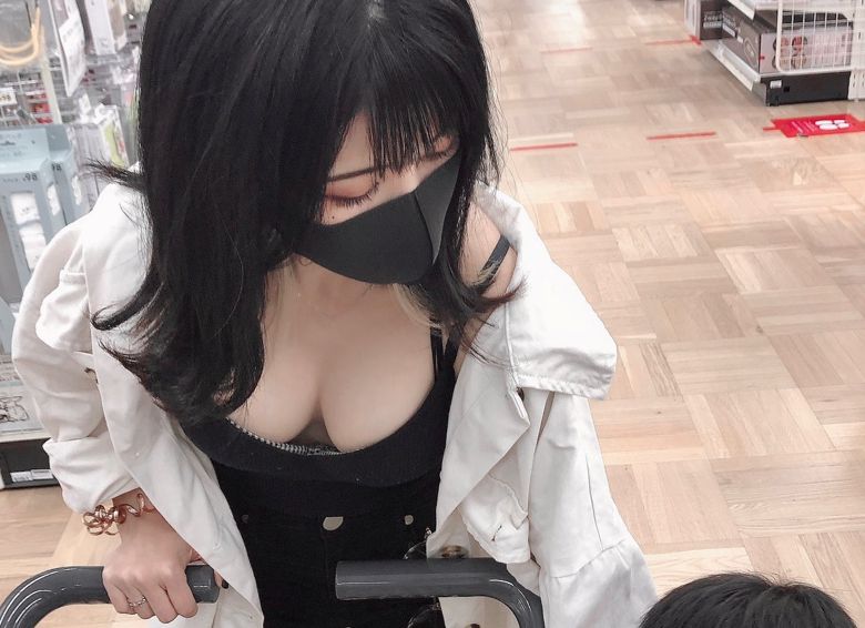 【画像】子持ち人妻のヱロさは異常ｗｗｗｗｗｗｗｗｗｗｗｗｗｗｗ