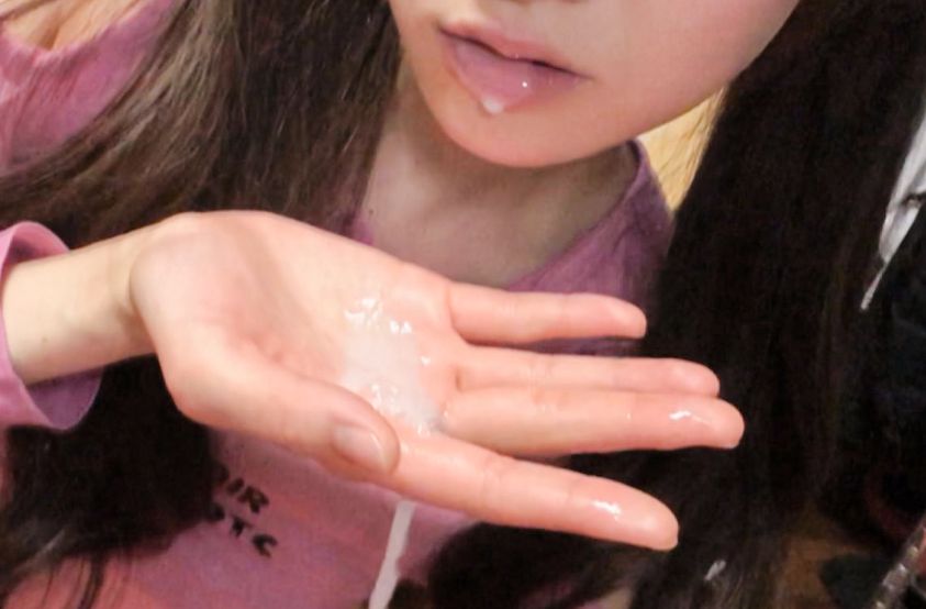 【工ロ注意】メイドカフェ店員の可愛いお口に大量発射‼ 精 子大好き美少女だったｗｗｗｗｗｗ