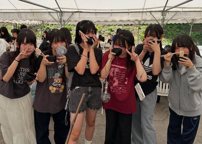 【画像】少女の唾液を食べれる「流しそうめん」という工ロい食べ物ｗｗｗｗｗｗｗｗ