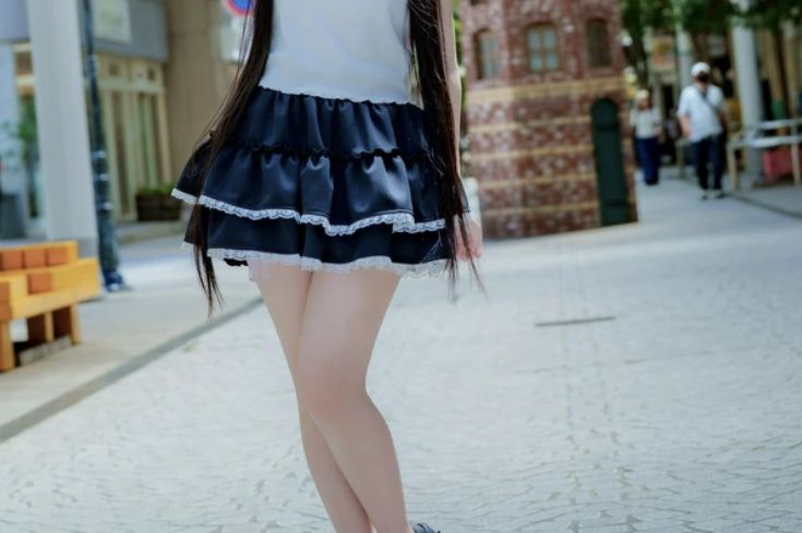 【画像】このトー横女子の太ももに、ちん〇ん挟まれて勃起我慢出来るやついるの？？？？