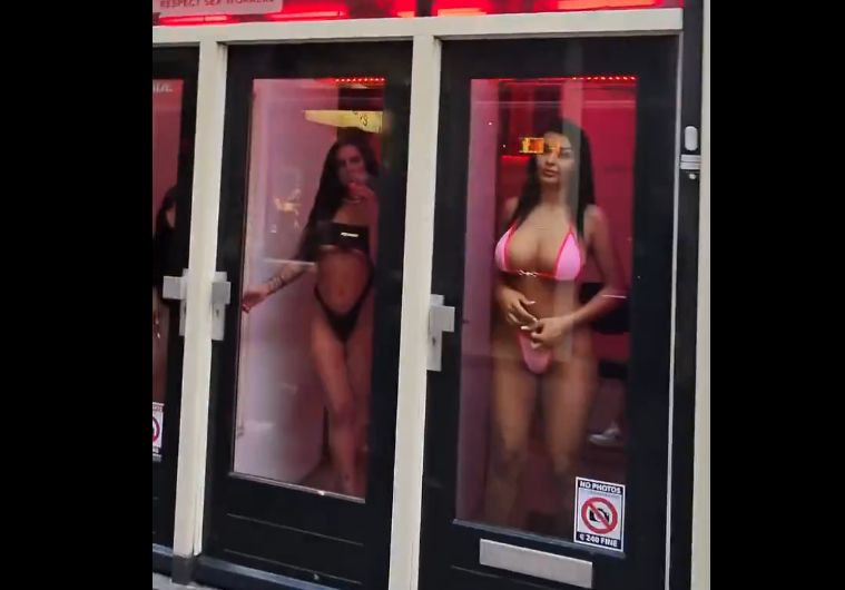 【動画】オランダのセッ〇ス通り、ガチで凄い。工チ工チ女が”商品化”