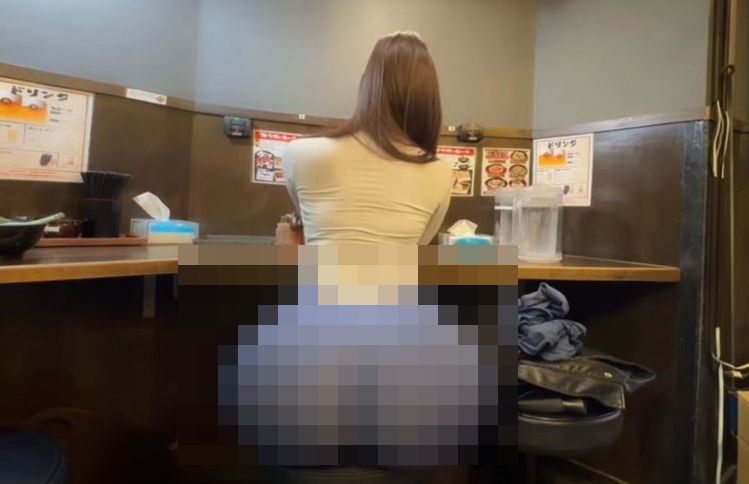 【画像】デカ尻韓国女子、さすがにデカ過ぎだろｗｗｗｗｗｗｗｗｗｗｗ