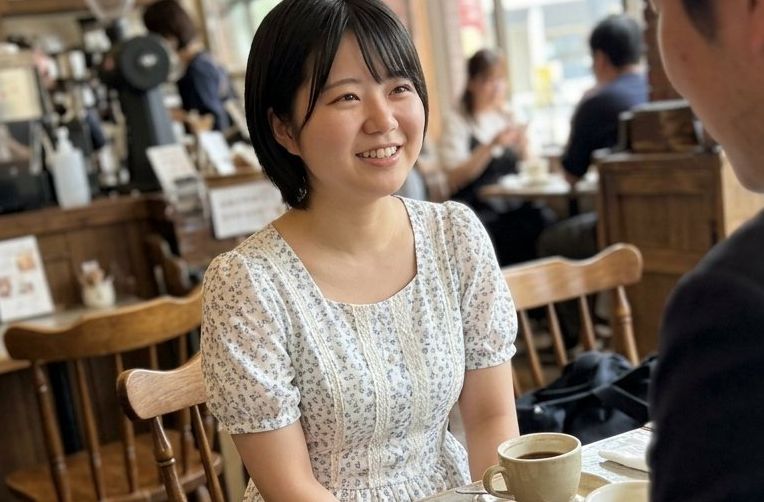 【画像】マチアプの女とカフェ行ってきたんやが何点や？