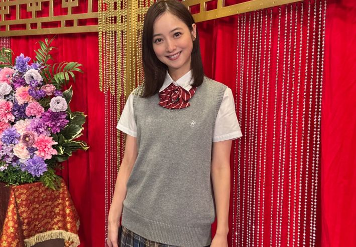 【画像】佐々木希(38)がJ Kの制服着た結果ｗｗｗｗｗｗｗｗｗｗｗｗｗｗｗｗ
