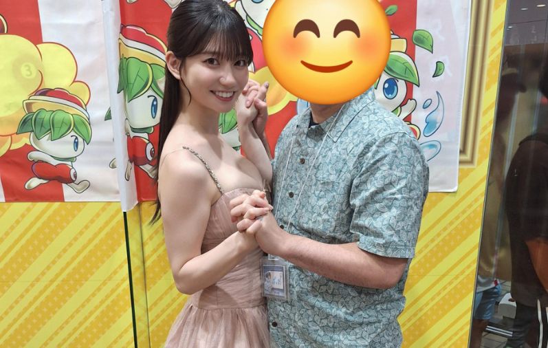 【画像】AV女優のファンサービス、ガチで工ロすぎだろｗｗｗｗｗｗｗｗ